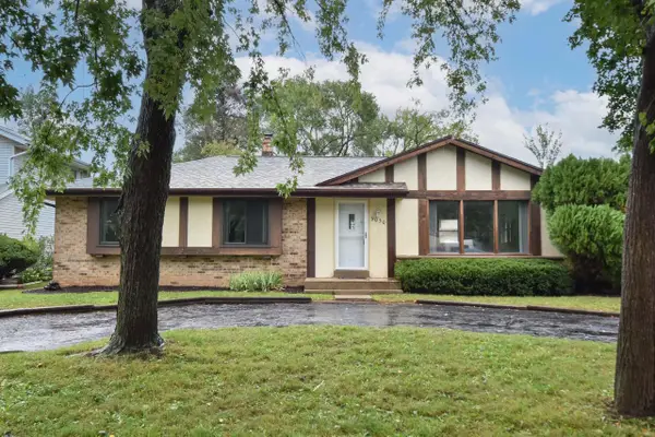 9030 W Helena COURT, Milwaukee, WI 53224