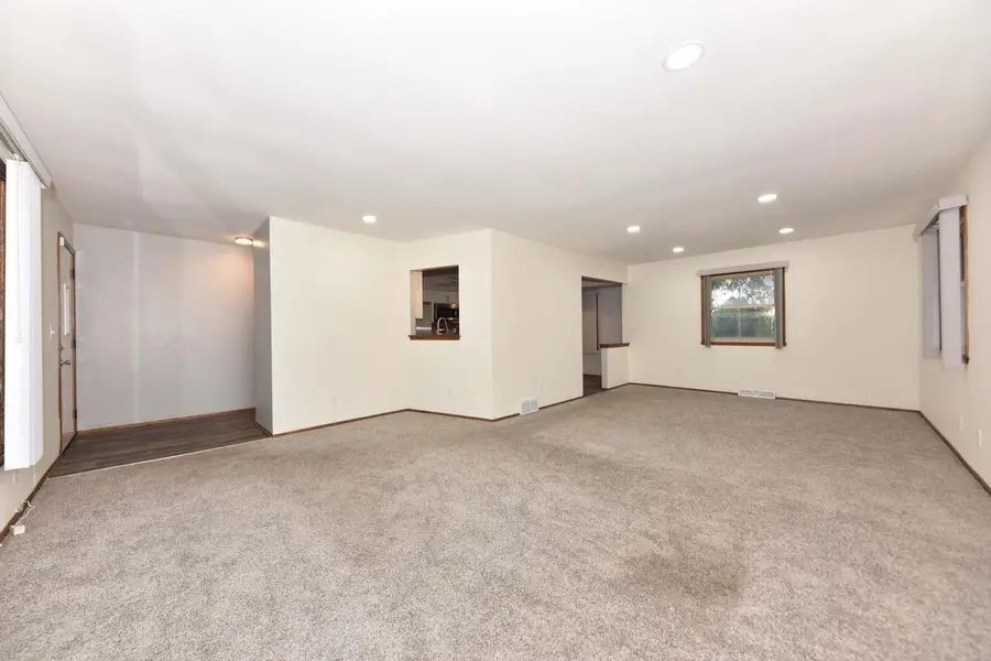 9030 W Helena COURT, Milwaukee, WI 53224 - #2
