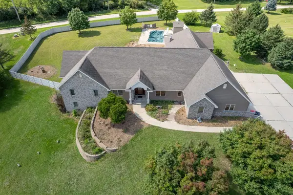 N779 Twin Knolls DRIVE, Fort Atkinson, WI 53538