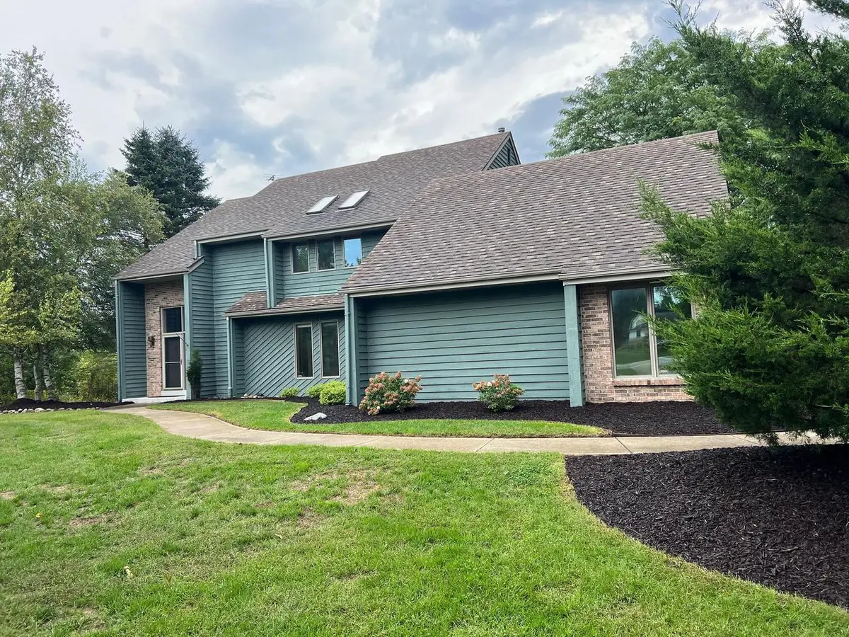 W253S11030 Hunters COURT, Mukwonago, WI 53149 - #1