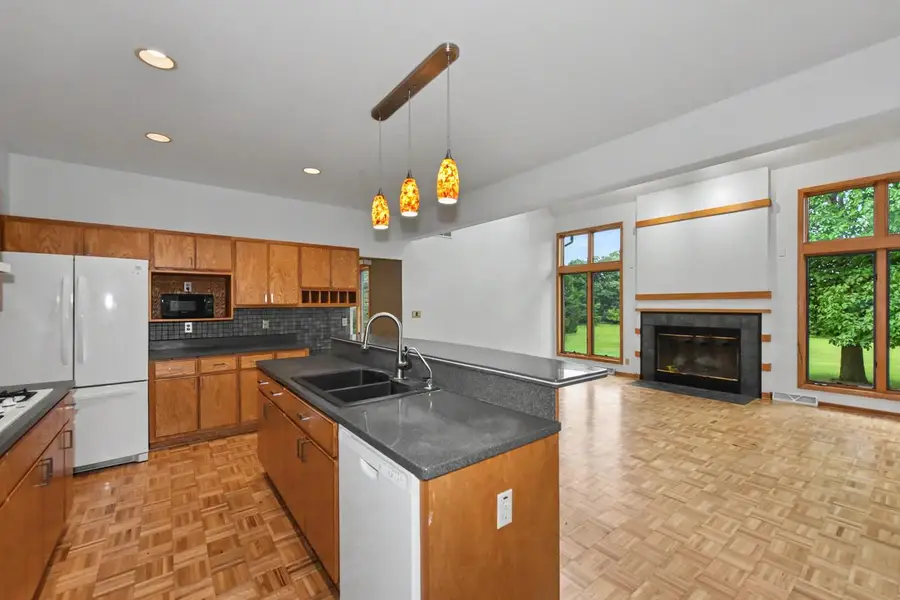 W253S11030 Hunters COURT, Mukwonago, WI 53149 - #3
