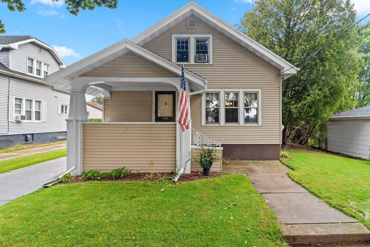 1012 Philippen STREET, Manitowoc, WI 54220 - #1