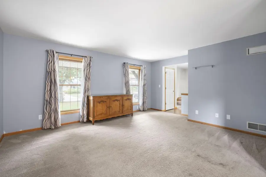 6642 Radburn LANE, Greendale, WI 53129 - #3