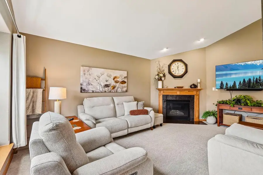 3915 Wild Ginger WAY, Caledonia, WI 53126 - #2