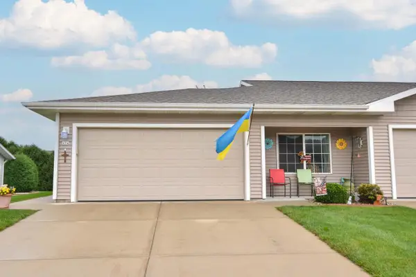 434 Novak STREET, Hartford, WI 53027