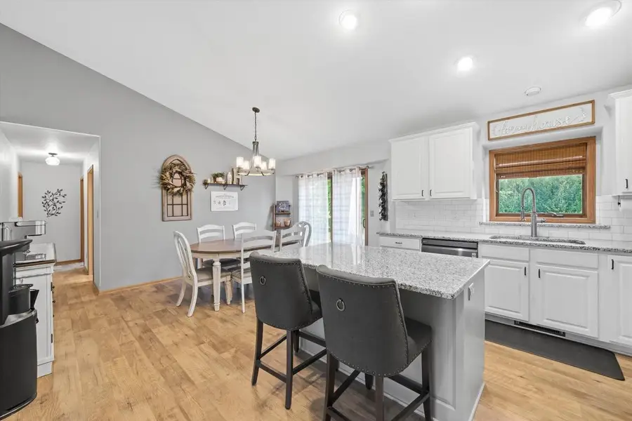 258 Bastogne COURT, Belgium, WI 53004 - #3