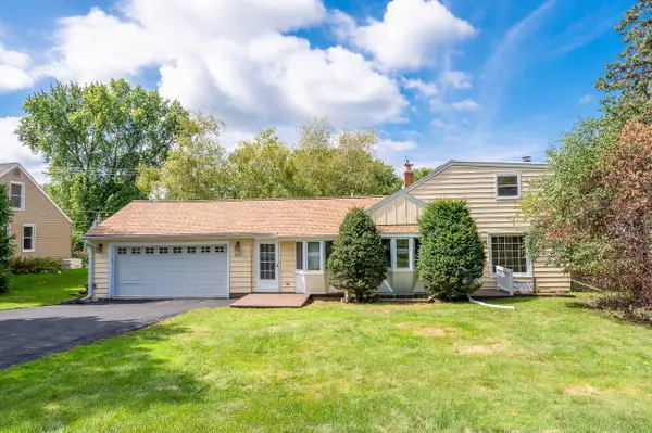 W271N2585 Pear Tree LANE, Pewaukee, WI 53072