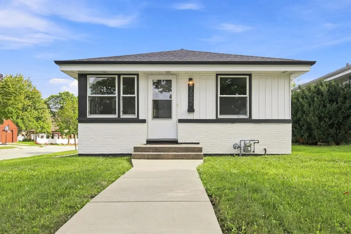 2002 S 97th STREET, West Allis, WI 53227 - #1