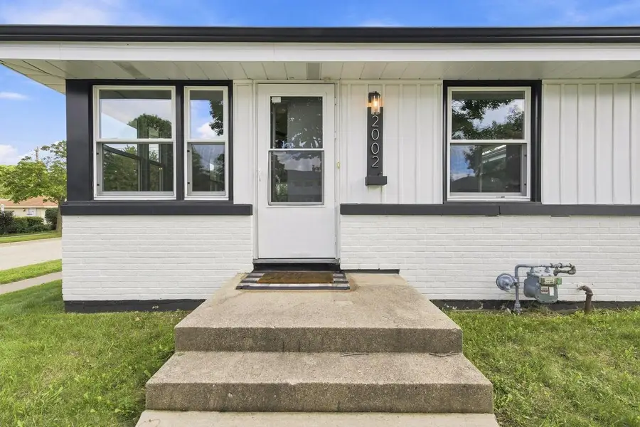 2002 S 97th STREET, West Allis, WI 53227 - #3