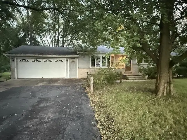 370 S Allen ROAD, Waukesha, WI 53186 - #1