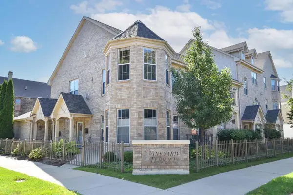 339 W Vine STREET, Milwaukee, WI 53212