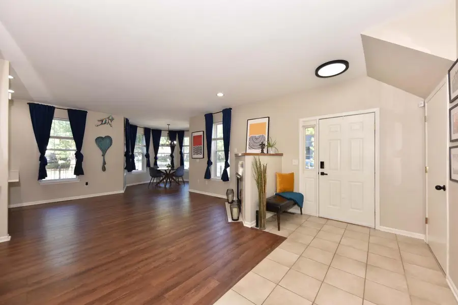 339 W Vine STREET, Milwaukee, WI 53212 - #3