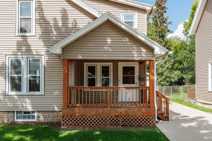 518 Wood STREET, Waukesha, WI 53186 - #2