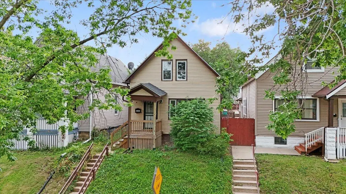 1003 S 31st STREET, Milwaukee, WI 53215 - #1