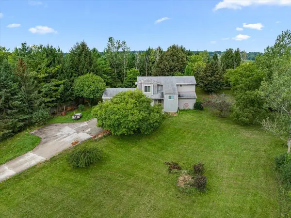 6497 Sky COURT, West Bend, WI 53095