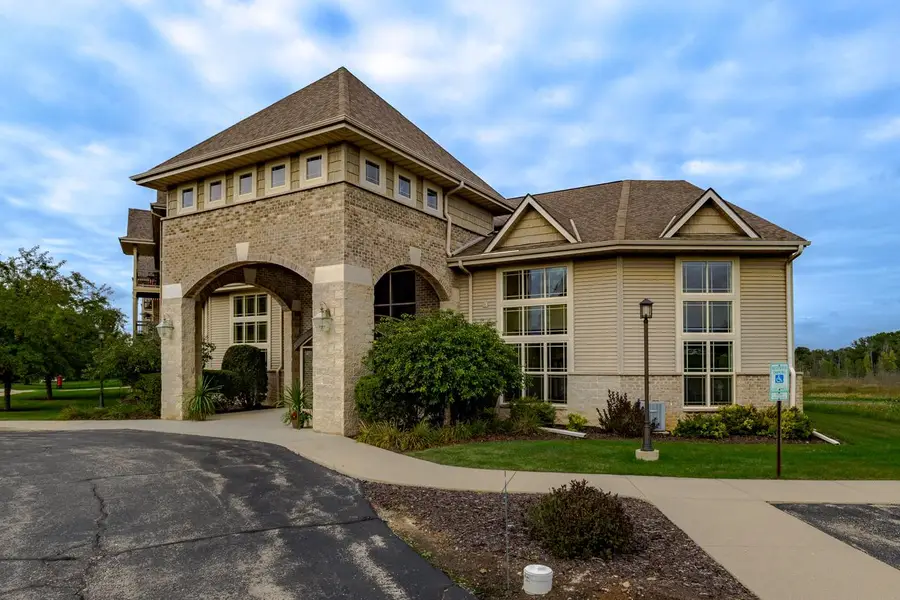 230 Hilldale DRIVE #1111, Hartford, WI 53027 - #2