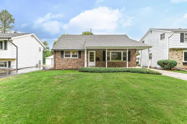 1118 S 124th STREET, West Allis, WI 53214