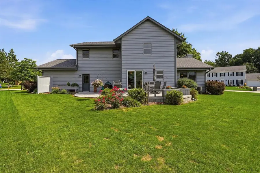 16205 W Mayflower DRIVE, New Berlin, WI 53151 - #3