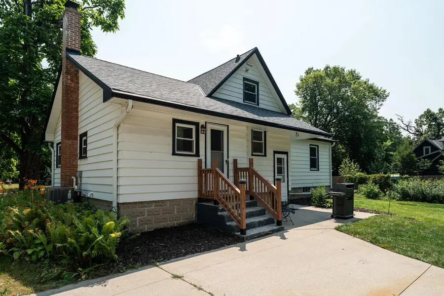 187 S Main STREET, Dousman, WI 53118 - #2
