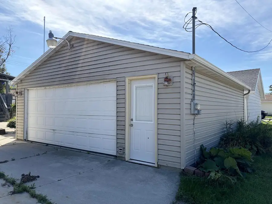 2018 Jackson STREET, Two Rivers, WI 54241 - #2