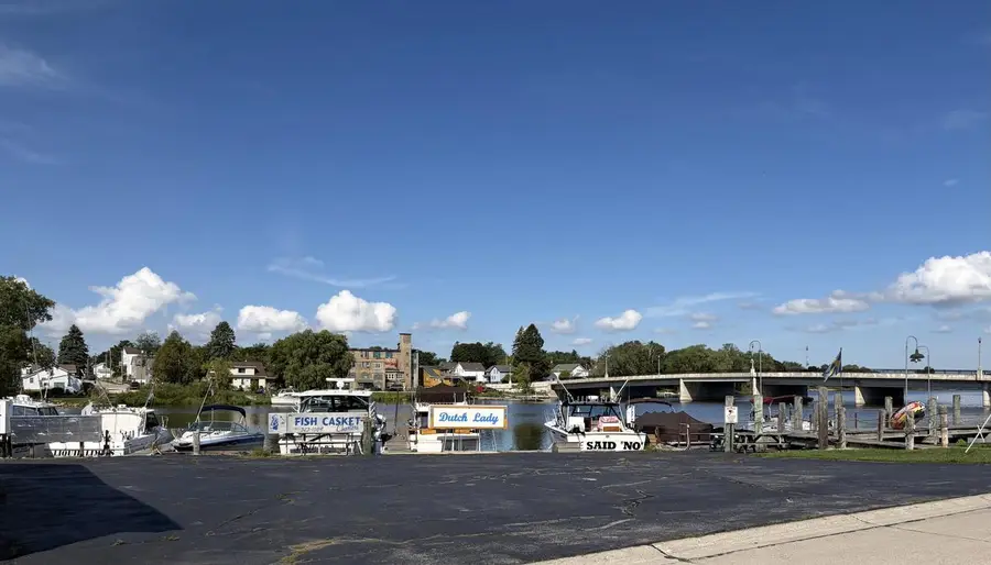 2018 Jackson STREET, Two Rivers, WI 54241 - #3