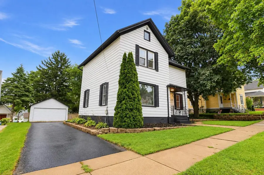 324 Conkey STREET, Burlington, WI 53105 - #2