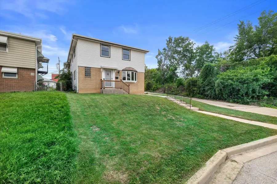 3332 S Burrell STREET #3332A, Milwaukee, WI 53207 - #2