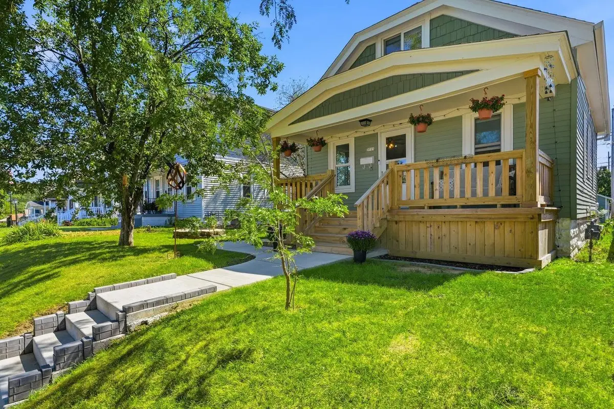 3711 E Adams AVENUE, Cudahy, WI 53110 - #1