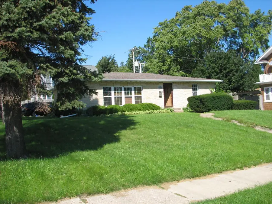7426 Pershing BOULEVARD, Kenosha, WI 53142 - #3