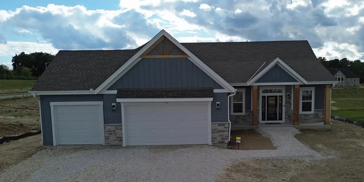 479 Sandstone STREET, Slinger, WI 53086 - #1