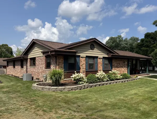 1804 W Clayton Crest AVENUE, Milwaukee, WI 53221