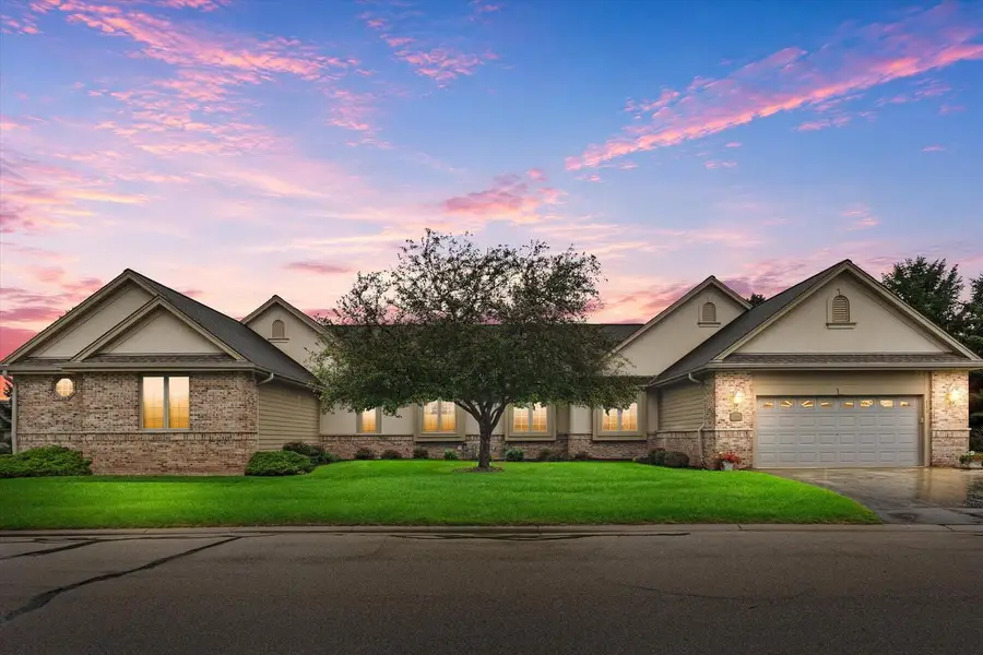 111 Eagles Cove CIRCLE, North Prairie, WI 53153 - #2