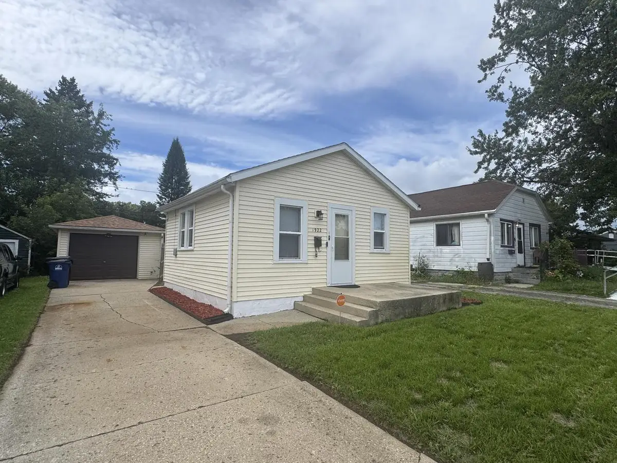 1922 Arthur AVENUE, Racine, WI 53405 - #1