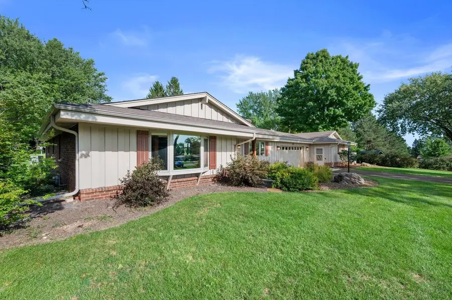 949 Hickory Hill PARKWAY, Hubertus, WI 53033 - #2