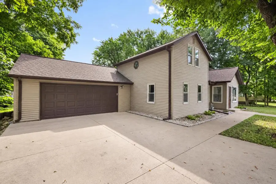 110 N Harrison STREET, North Prairie, WI 53153 - #2
