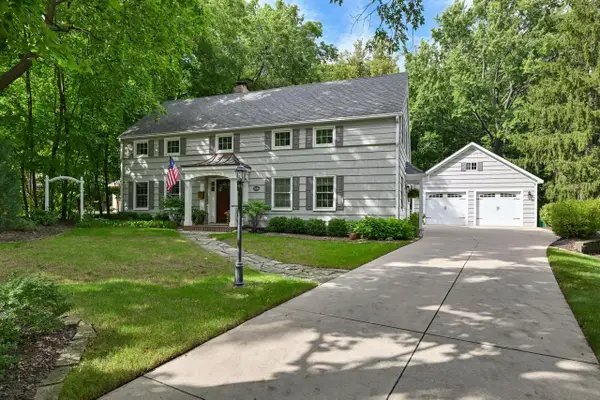 N87W15686 Kenwood BOULEVARD, Menomonee Falls, WI 53051