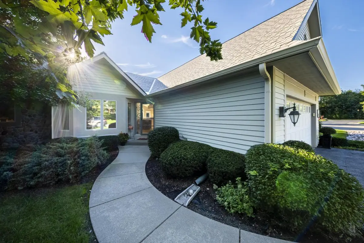 451 White Oak TRAIL #2, Hartland, WI 53029 - #1