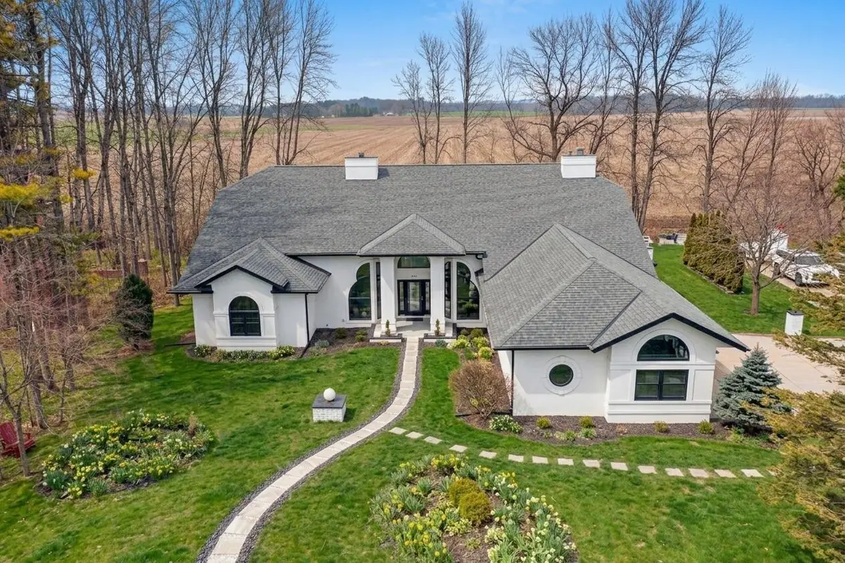 402 Wild Oak DRIVE, Manitowoc, WI 54220 - #1