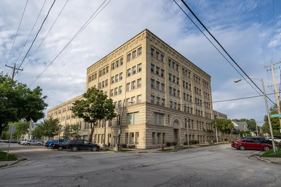 904 E Pearson STREET #401, Milwaukee, WI 53202 - #2