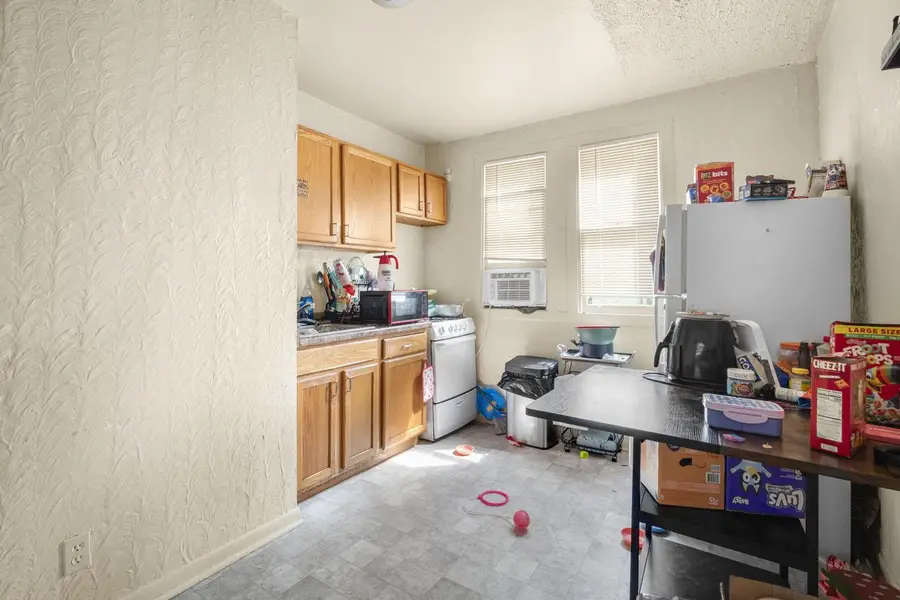 2426 S 35th STREET #2426A, Milwaukee, WI 53215 - #3