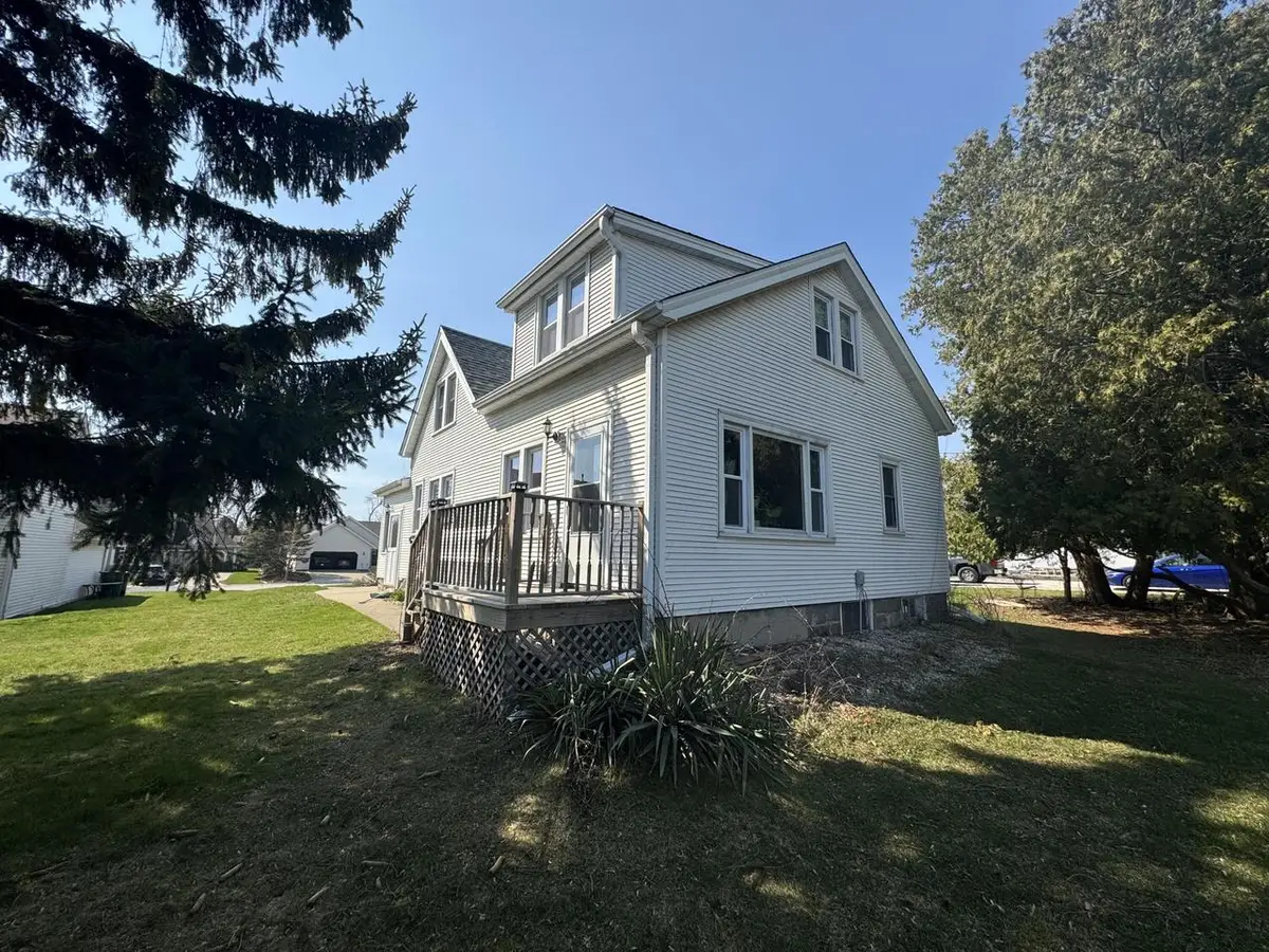6807 S Pennsylvania AVENUE, Oak Creek, WI 53154 - #1