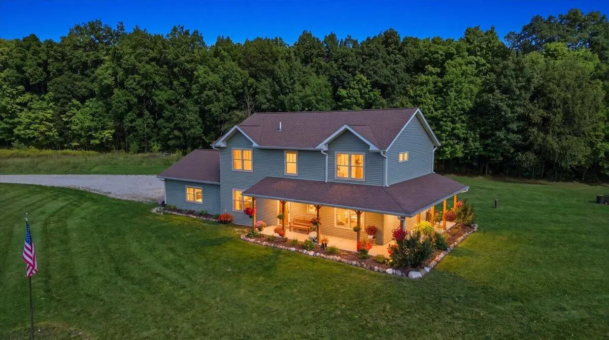 N4233 Glacier ROAD, Plymouth, WI 53073 - #1