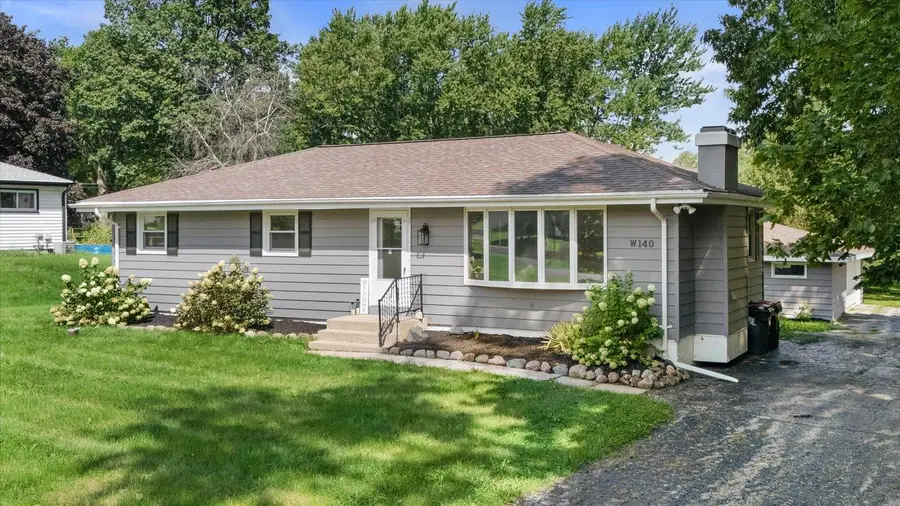 W140 Belleview AVENUE, Oconomowoc, WI 53066 - #2
