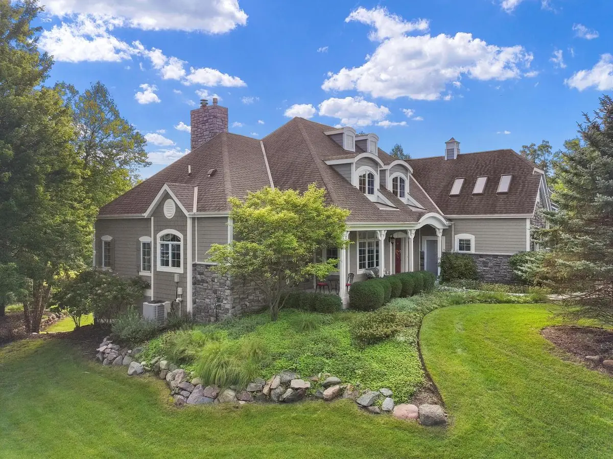 1835 Hickory Hill, Lake Geneva, WI 53147 - #1
