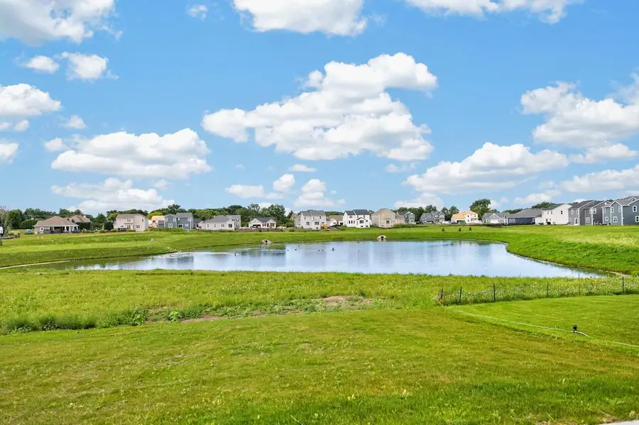 9391 S Parkside LANE, Franklin, WI 53132 - #3
