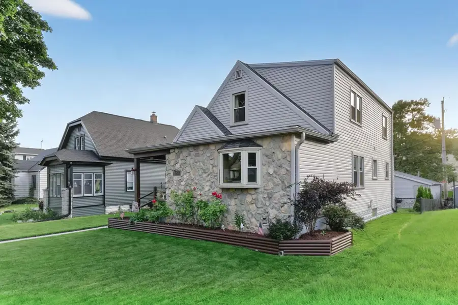 4237 S 4th STREET, Milwaukee, WI 53207 - #3