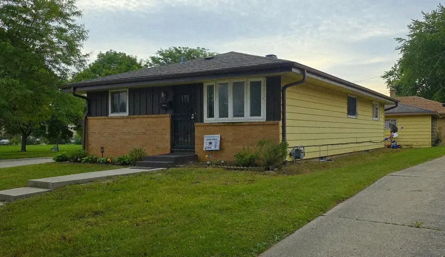 3801 W Vera AVENUE, Milwaukee, WI 53209 - #2
