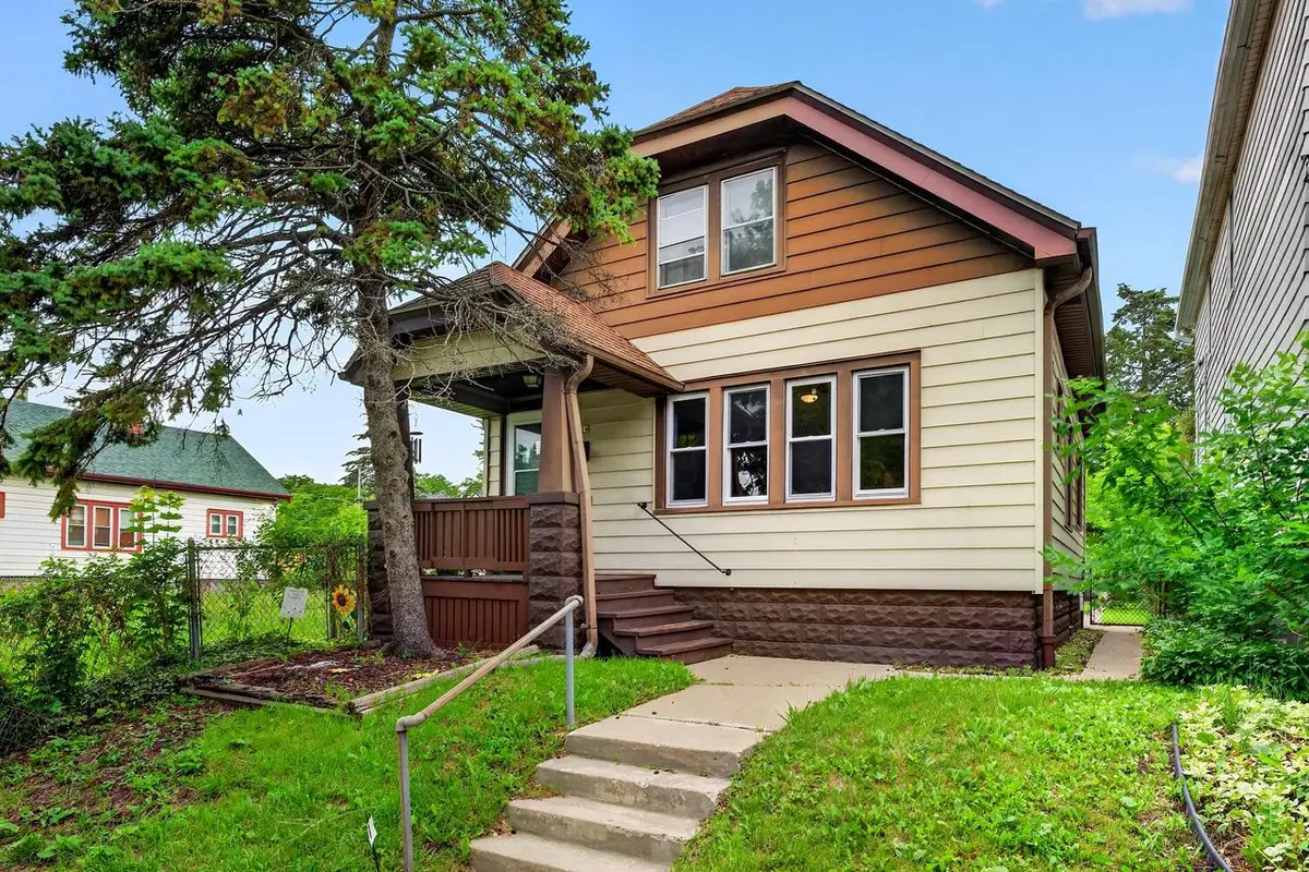 3614 N 25th STREET, Milwaukee, WI 53206 - #1