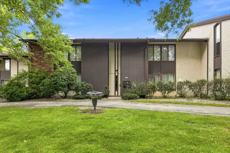 2440 W Good Hope ROAD #46, Glendale, WI 53209 - #2
