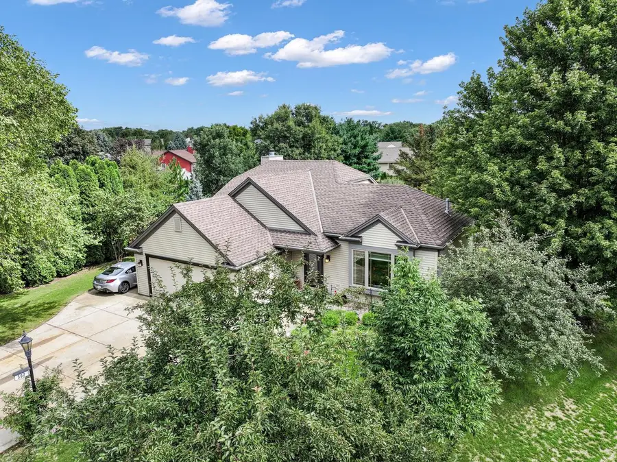 302 Hawthorne DRIVE, Eagle, WI 53119 - #3